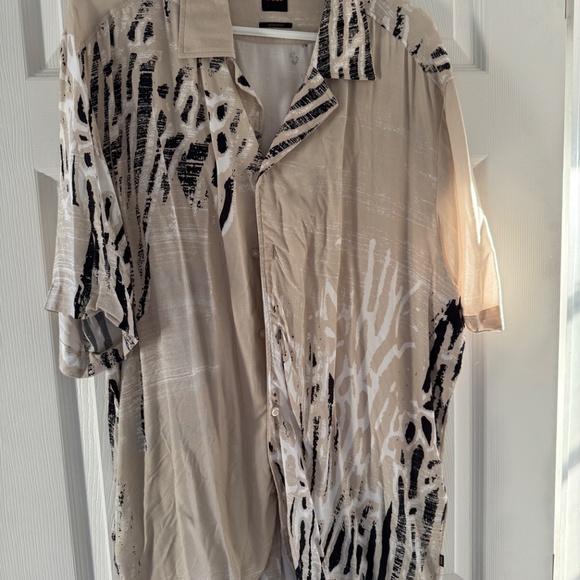 BOSS Rayer Short Sleeve Button Up Shirt XL - Picture 2 of 4